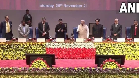 अब आम जनता के लिए यूं सरल हो जायेगी न्यायिक व्य्वस्था, PM मोदी ने E-Court project किया लॉन्च