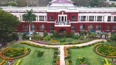 IIT ISM धनबाद में निकली असिस्टेंट प्रोफेसर की बंपर भर्ती, 30 पदों पर मिलेगा 2.11 लाख तक वेतन