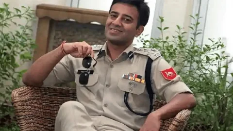 Web Series Khaki '  Khaki The Bihar Chapter': बिहार कैंडर IPS अमित लोढ़ा के खिलाफ FIR
