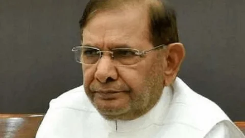एक्स सेंट्रल मिनिस्टर व समाजवादी लीडर शरद यादव का निधन, PM मोदी सहित कई नेताओं ने जताया शोक   