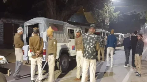 Bihar: भोजपुर रेड करने गई एक्साइज  की टीम पर शराब तस्करों का हमला, 11 घायल