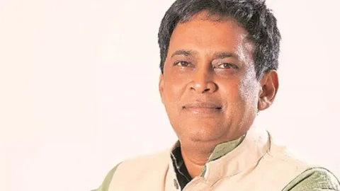 Odisha : ओडिशा के हेल्थ मिनिस्टर नव किशोर दास को ASI ने सीने में मारी गोली, हालत गंभीर, एयरलिफ्ट किया गया