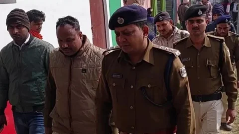 Bihar: सीतामढ़ी में रेल स्टाफ के घर भीषण डकैती, क्रिमिनलों ने आठ लाख की ज्वेलरी और 50 हजार कैश लूटे 