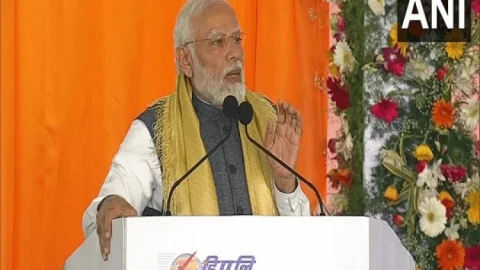 HAL: PM नरेंद्र मोदी ने एशिया की सबसे बड़ी हेलीकॉप्टर फैक्ट्री को किया देश को समर्पित