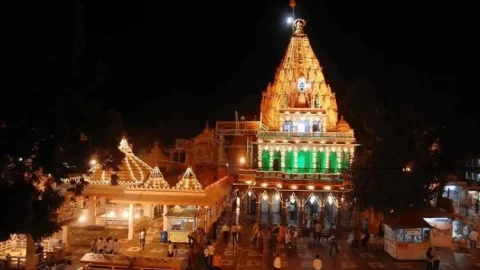 Mahakal Temple Ujjain: महाकाल मंदिर रोड से हटेंगी मांस की दुकानें, म्यूनिशिपल कॉरपोरेशन से प्रोपोजल पास
