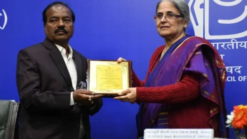 झरिया के फोटो जर्नलिस्ट इजहार आलम को दिल्ली में मिला नेशनल अवार्ड