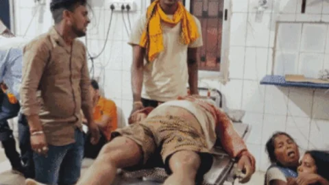 Bihar: भोजपुर में होलिका दहन में गोबर फेंकने पर विवाद, चार लोगों को मारी गोली, एक की मौत