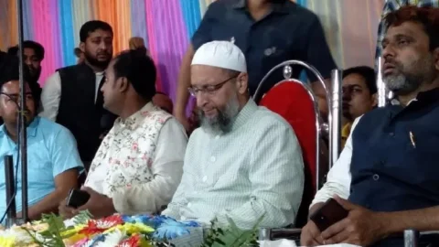 Bihar: सीमांचल में असदुद्दीन ओवैसी का तुफानी दौरा,  PM मोदी और CM नीतीश पर बरसे