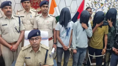 बिहार: सदर अस्पताल में महिलाकर्मी से अश्लीलता करने वाला निकला चोर, चार साथियों के साथ अरेस्ट, आर्म्स बरामद