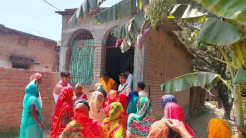 Bihar: हाजीपुर में ऑनर किलिंग, मां-बाप ने गला घोंट दो बेटियों की कर दी मर्डर