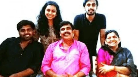 Bihar : डॉक्टर है Anand Mohan की होने वाली बहू आयुषी सिंह, तीन मई को देहरादून में होगी चेतन आनंद की शादी