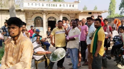 Bihar: सारण में 200 साल पुरानी अष्टधातु की मूर्तियां चोरी, मंदिर का ताला तोड़ चोरों ने किया हाथ साफ