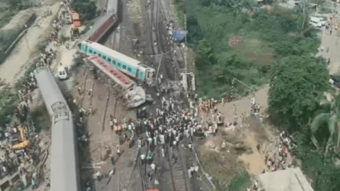 Odisha Train Accident : ओडिशा रेल हादसा मामले में  बालेश्वर में दर्ज हुई FIR, रेलवे पर लापरवाही बरतने का आरोप