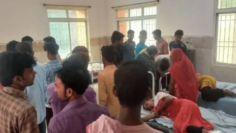  Bihar : बेतिया में बड़ा हादसा, कोचिंग जा रही सात छात्राएं सहित आठ लोगों को बोलेरो ने रौंदा, छह गंभीर