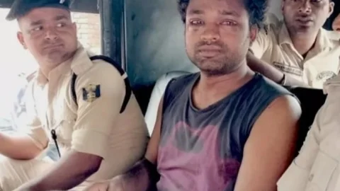 Bihar : बक्सर में पारिवारिक विवाद में डबल मर्डर, इंजीनियर ने पूजा कर रहे मां-भतीजे को दी दर्दनाक मौत