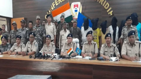 Giridih : पांच करोड़ कैश लूट मामले में 3.24 करोड़ रुपये बरामद, छह आरोपी अरेस्ट, मास्टरमाइंड गुलाब साह फरार