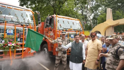 ऐसी प्लान तैयार करें कि कोल कंपनी के प्रति लोगों का विश्वास बढ़े, पुनर्वास व शिफ्टिंग कार्य में तेजी लायें: प्रह्लाद जोशी