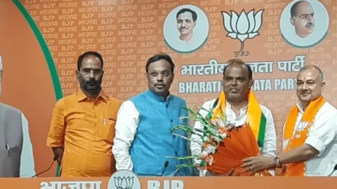 Bihar Politics: JDU लीडर प्रमोद सिंह चंद्रवंशी BJP में शामिल, नीतीश गवर्नमेंट पर जमकर बरसे