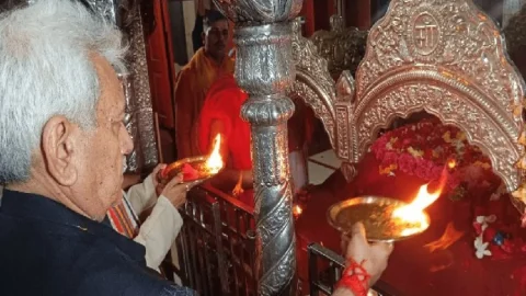 Bihar : "कश्मीर से आतंकवाद का नामोनिशान मिटाकर ही लौटूंगा": मनोज सिन्हा 