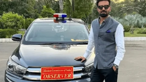 Uttar Pradesh: IAS अभिषेक सिंह ने दिया इस्तीफा, सियासी मैदान में उतरने की चर्चा