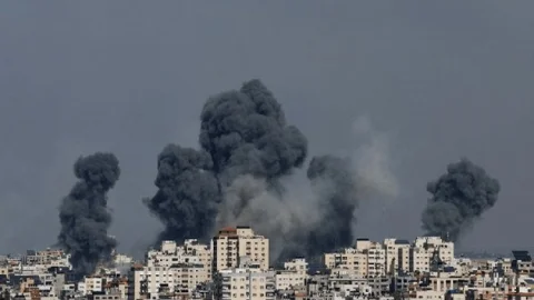 Israel- Hamas War: हमास के रॉकेट हमले में 150 से अधिक की मौत, इजरायल की जवाबी कार्रवाई में 198 फिलिस्तीनी नागरिक 