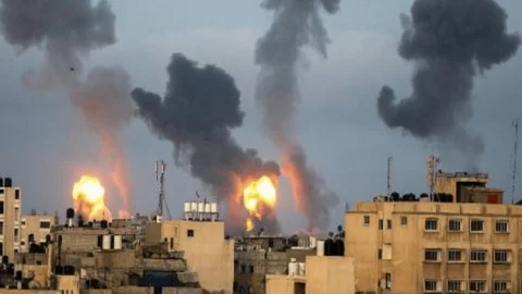 Israel- Hamas War: हिजबुल्ला भी जंग में कूदा, इजराइल में तीन ठिकानों पर किया रॉकेट से अटैक, हमास के ठिकानों पर इजरायली हमले जारी