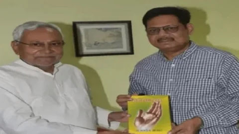 Bihar : उपेंद्र कुशवाहा की सीट पर डॉक्टर राजवर्धन आजाद बने MLC