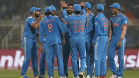 ND vs SA : इंडिया ने साउथ अफ्रीका को 243 रन से हराया, Virat Kohli और Jadeja का ऐतिहासिक प्रदर्शन