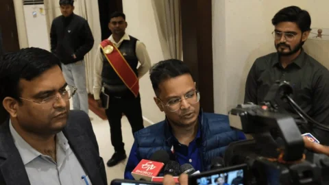 Dhanbad: जेल में अमन सिंह मर्डर केस में जेलर सस्पेंड, दो पिस्टल बरामद, FIR दर्ज