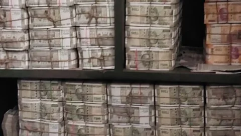 इनकम टैक्स डिपार्टमेंट ने एमपी धीरज साहू के ठिकानों से 351 करोड़ जब्त किया, जारी किया बयान  
