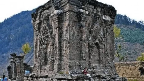 POK में पाकिस्तानी आर्मी का 'शारदा पीठ' पर कब्जा, कमेटी और लोकल लोगों मे आक्रोश, PM नरेंद्र मोदी से मदद की गुहार