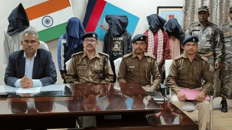 Jharkhand: चाईबासा में पारिवारिक विवाद में हुई थी दो बच्चों समेत चार की मर्डर, पांच आरोपियों को पुलिस ने किया अरेस्ट