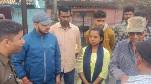 Dhanbad: बाइकर्स क्रिमिनल ने झरिया में युवती से तीन लाख रुपये झपटे