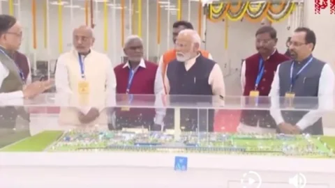 Dhanbad: पीएम नरेंद्र मोदी ने सिंदरी में हर्ल का किया उद्घाटन, कहा 'सिंदरी का सपना देखा...', यह मोदी की गारंटी है 