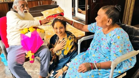 Jharkhand: हेमंत सोरेन की वाइफ कल्पना मुर्मू सोरेन लेगी पॉलिटिक्स में एंट्री, कहा मैं सार्वजनिक जीवन की शुरुआत कर रही हूं… 