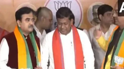 West Bengal: एक्स जस्टिस अभिजीत गंगोपाध्याय BJP में हुए शामिल, लड़ेंग लोकसभा चुनाव 