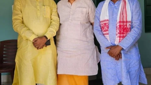 Lok Sabha Election 2024 Dhanbad: राज सिन्हा से मिले ढुल्लू महतो, चुनावी रणनीति पर चर्चा