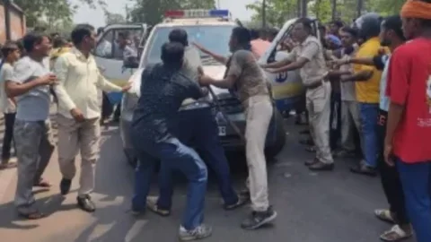Dhanbad:ददई दूबे समर्थक कालीचरण यादव के साथ मारपीट,फायरिंग