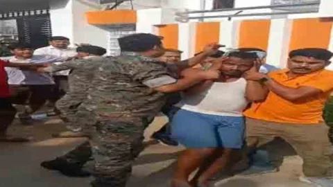 Jharkhand:लोहरदगा में पुलिस कांस्टेबल ने ASI को मारी गोली, 10 घंटे की मशक्कत के बाद आरोपी अरेस्ट