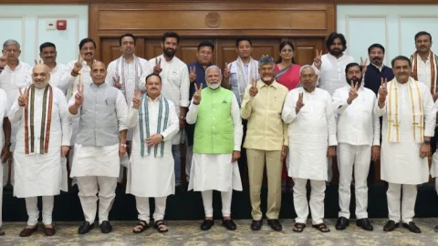 Modi 3.0: PM  नरेंद्र मोदी ने मिनिस्टर्स को बांटे विभाग