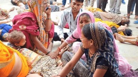 Uttar Pradesh: हाथरस जिले में बड़ा हादसा सत्संग के दौरान भगदड़ में 116 लोगों की मौत
