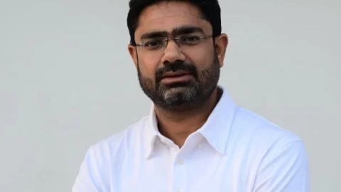 युवाओं को उद्यमी बनाने के दिशा में काम कर रही मयूर शेखर झा की बेहतर झारखंड संस्था