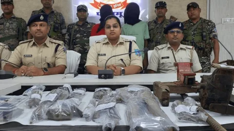 Jharkhand:पलामू पुलिस को मिली बड़ी सफलता, नक्सलियों के आर्म्स बनाने की फैक्ट्री का खुलासा, दो अरेस्ट