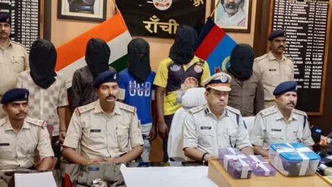Jharkhand: रांची पुलिस को मिली बड़ी सफलता, छिनतई की 17 घटनाओं में शामिल पांच क्रिमिनल अरेस्ट