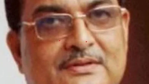 Acharya Kishore Kunal : किशोर कुणाल ने जब कब्र से निकलवाया था बॉबी की बॉडी