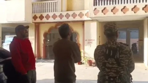Jharkhand:धनबाद में झारखंड की सबसे बड़ी GST रेड, फर्जी कंपनियां बना डेढ़ सौ करोड़ की हेराफेरी