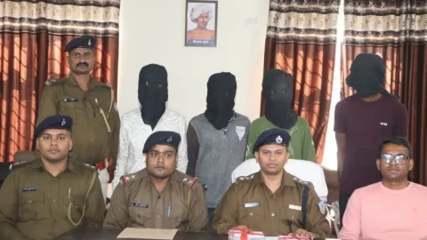 Gangs of Wasseypur Dhanbad: प्रिंस खान गैंग के चार क्रिमिनलों को पुलिस ने किया अरेस्ट, आर्म्स व गोली बरामद