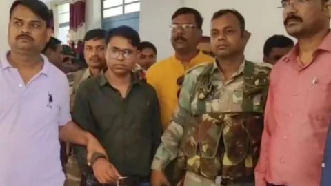 Jharkhand ACB Trap: तमाड़ BSO को 10 हजार रिश्वत लेते ACB ने किया अरेस्ट
