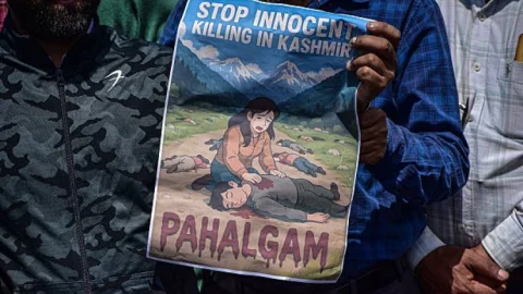 Pahalgam Attack : जम्मू-कश्मीर के पहलगाम आतंकी हमले में 26 पर्यटकों की मौत