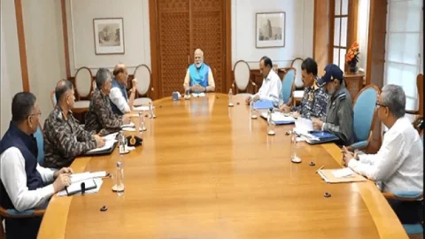 अब 'किसी भी आतंकी हमले को युद्ध माना जायेगा', पाकिस्तान से तनाव के बीच मोदी गवर्नमेंट का बड़ा फैसला